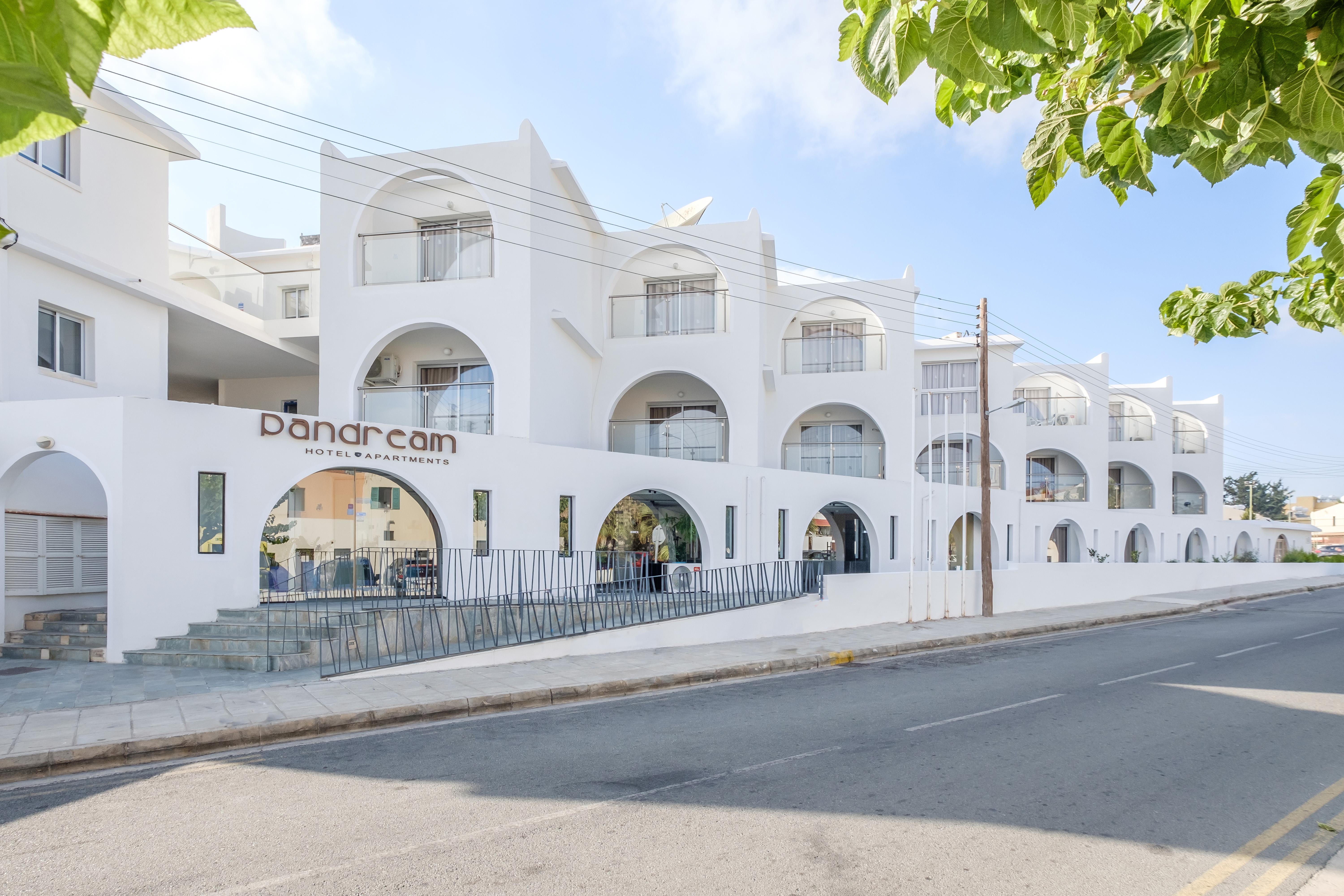 Pandream Hotel Apartments Paphos Exteriör bild