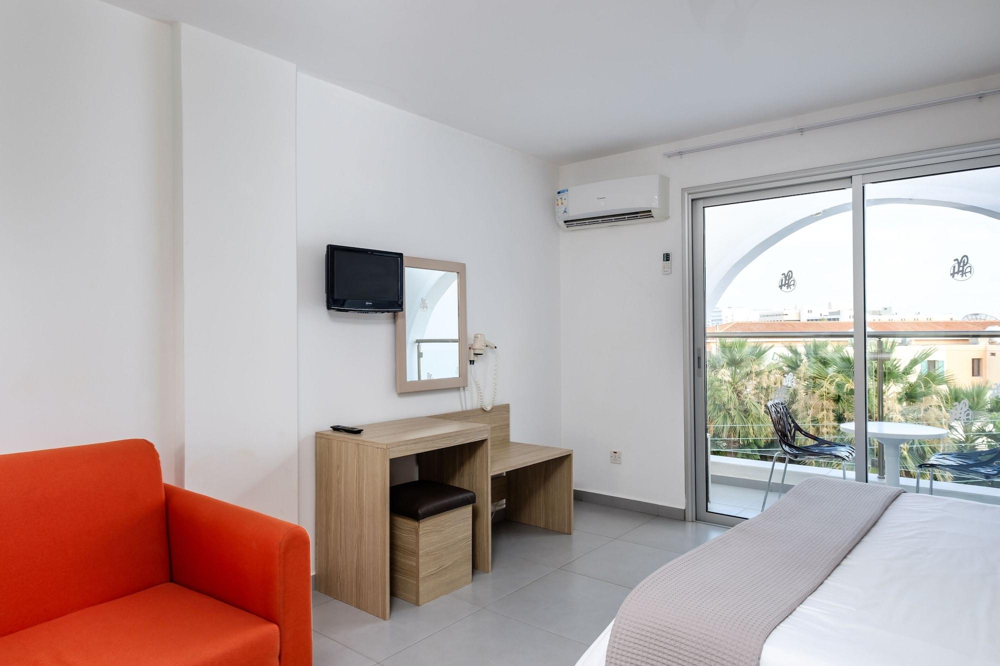 Pandream Hotel Apartments Paphos Exteriör bild