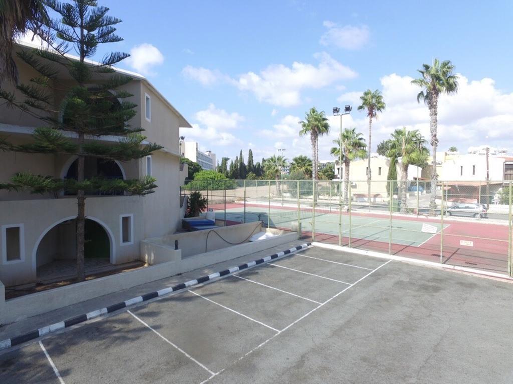Pandream Hotel Apartments Paphos Exteriör bild